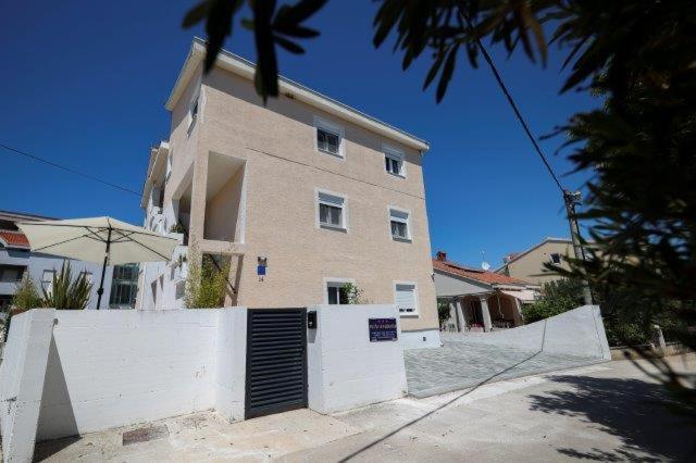 Anabella I Apartman *